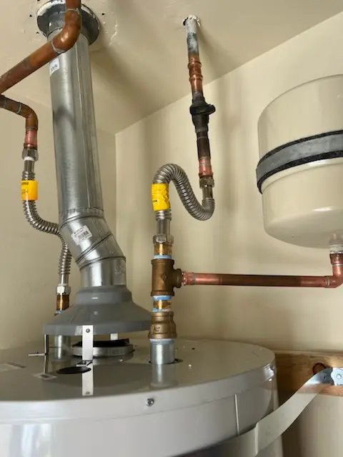 Water heater installation and plumbing repair in Catalina